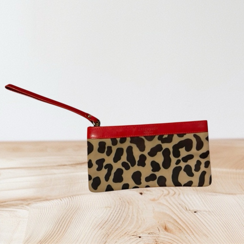 🌺Kate Spade *Rare* Leopard Print & Red Leather Trim Wristlet Zippered Wallet EUC